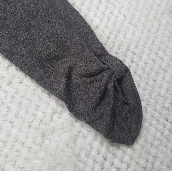 THML sz M grey sweater - Picture 3 of 5